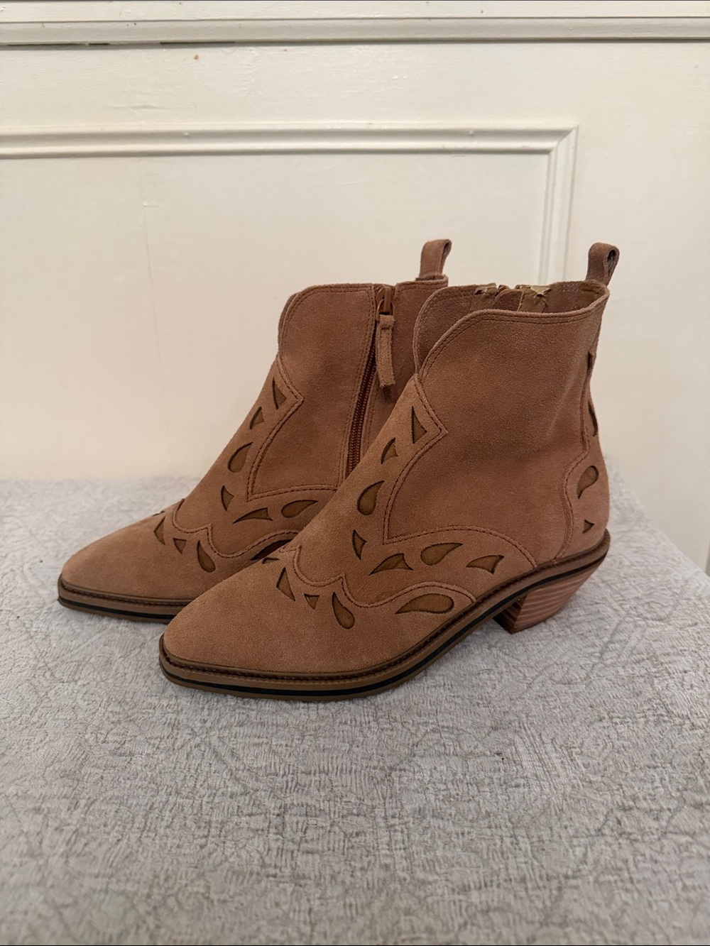 Kelsi Dagger Cliff Mocha Brown Suede Pointed Toe Block Heel Western Ankle Bootie